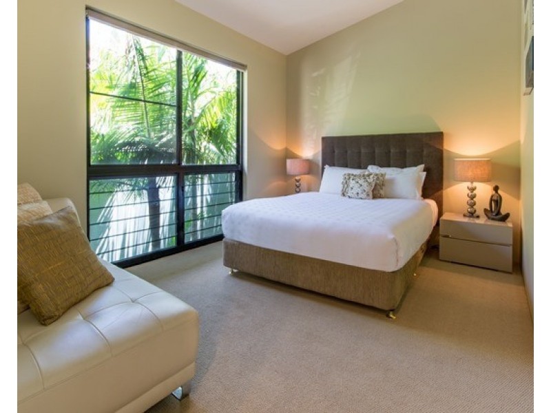 2/2 Coral Sea Avenue, Hamilton Island QLD 4803