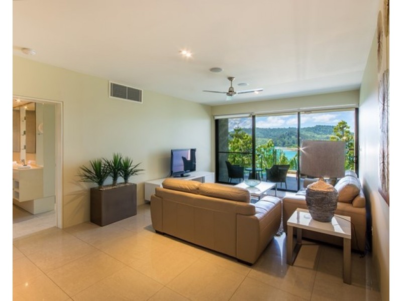 2/2 Coral Sea Avenue, Hamilton Island QLD 4803