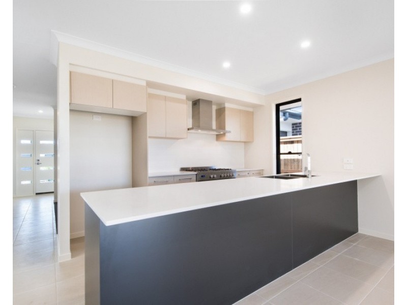 13 Mingle street, Palmview QLD 4553