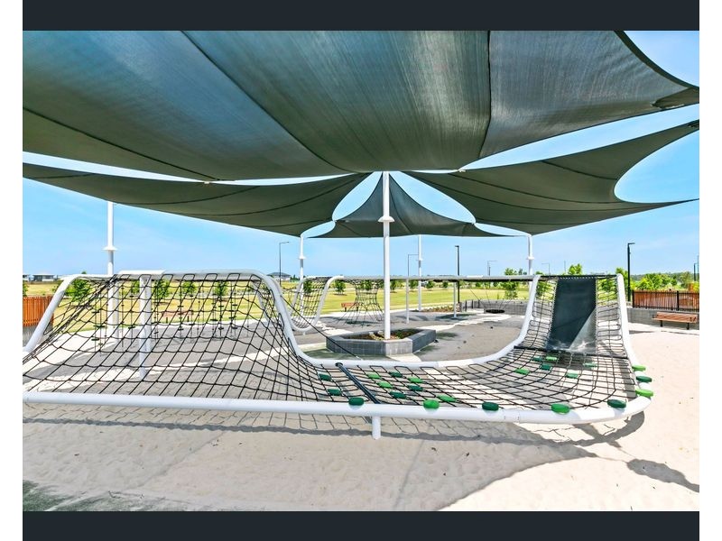 13 Mingle street, Palmview QLD 4553