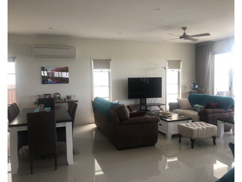 36 Waterway Drive, Birtinya QLD 4575