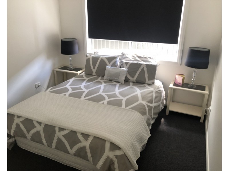 33 Hideaway Street, Birtinya QLD 4575