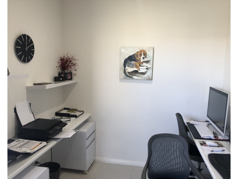 33 Hideaway Street, Birtinya QLD 4575