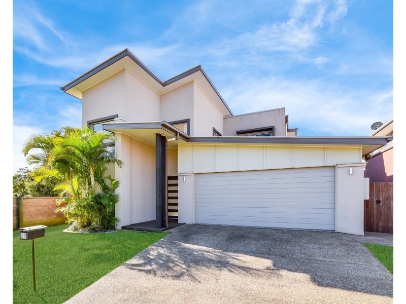 16 Sweep Court, Birtinya QLD 4575