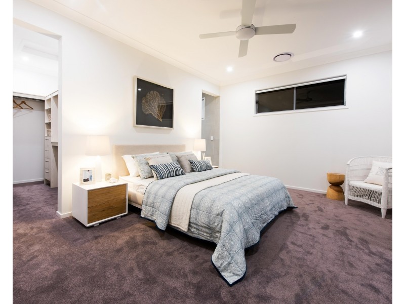 18 Berry Terrace, Caloundra West QLD 4551