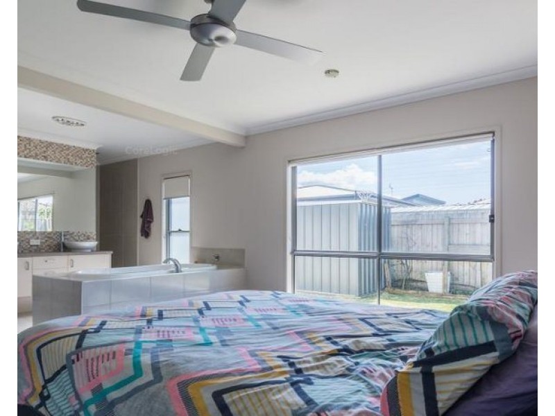 4 Clarence Place, Sippy Downs QLD 4556