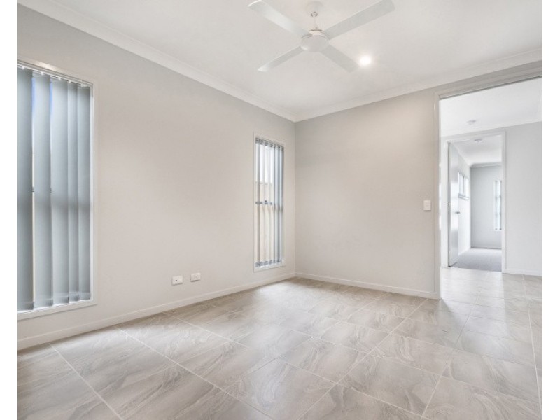 9 Sunray Avenue, Palmview QLD 4553