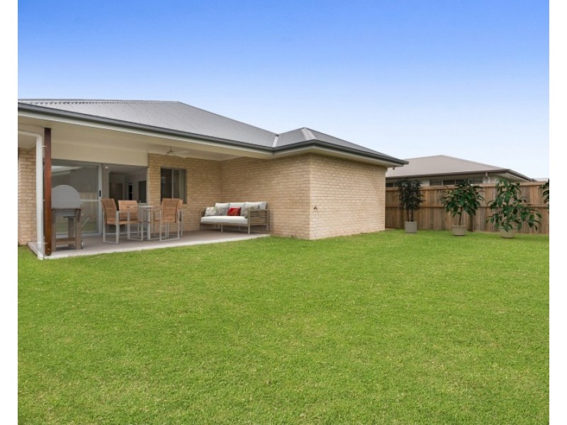 12 Verdant Road, Palmview QLD 4553
