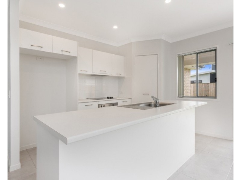 12 Verdant Road, Palmview QLD 4553
