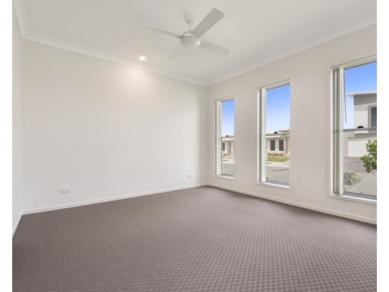 12 Verdant Road, Palmview QLD 4553