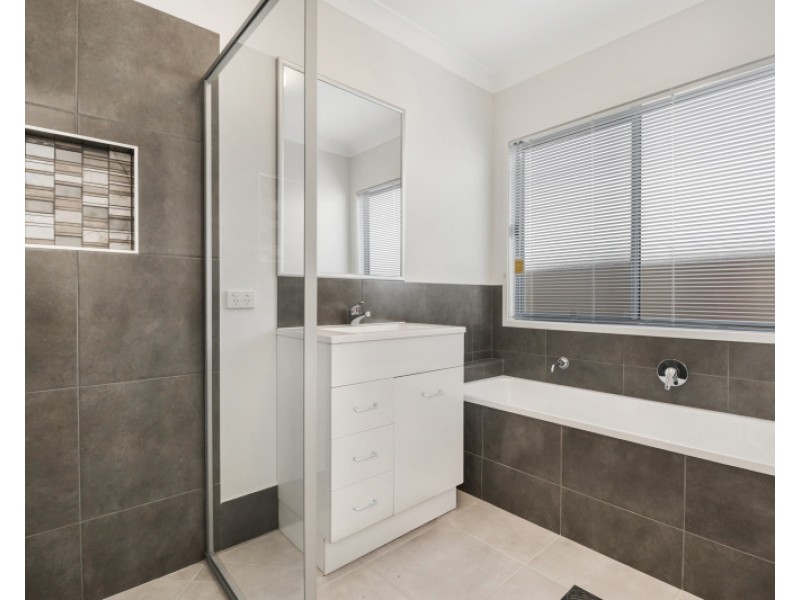 2 Bendall Way, Palmview QLD 4553