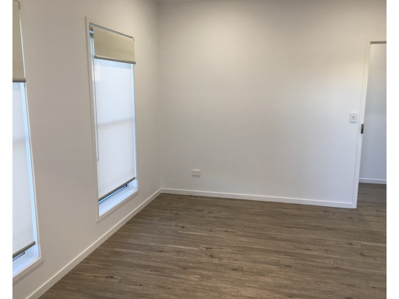 4/6 Triumph Street, Birtinya QLD 4575