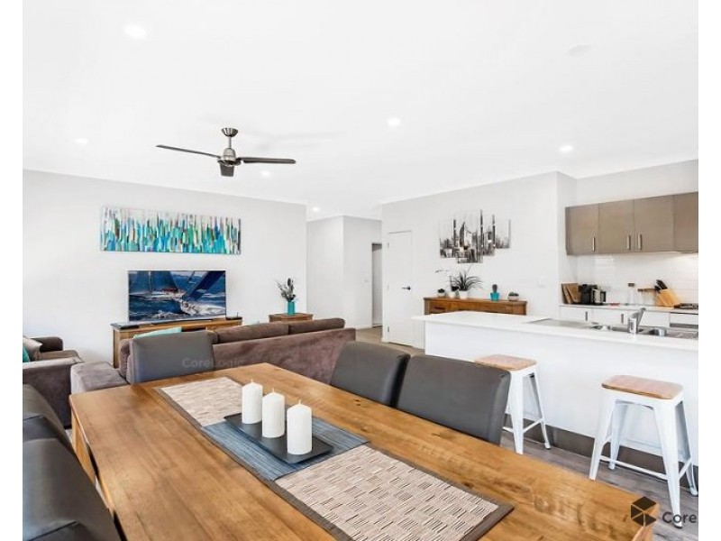 4/6 Triumph Street, Birtinya QLD 4575