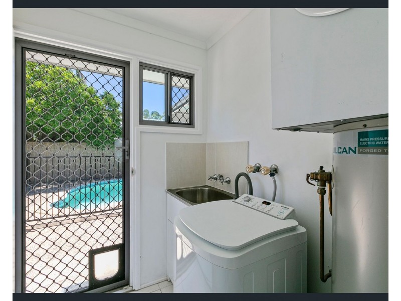 3 Coolahra Street, Warana QLD 4575