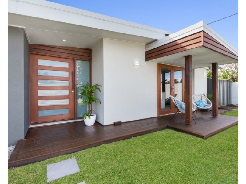 15 Mawarra Street, Buddina QLD 4575