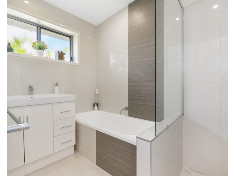 15 Mawarra Street, Buddina QLD 4575