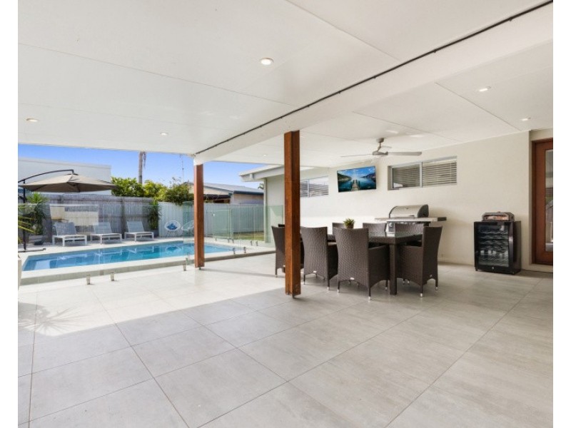 15 Mawarra Street, Buddina QLD 4575