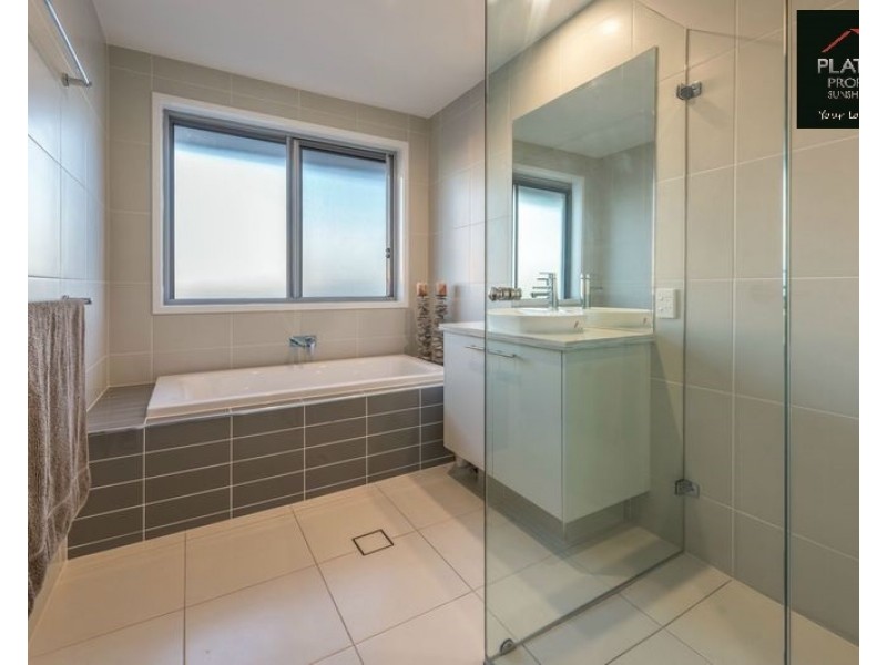 18 Panama Crescent, Mountain Creek QLD 4557