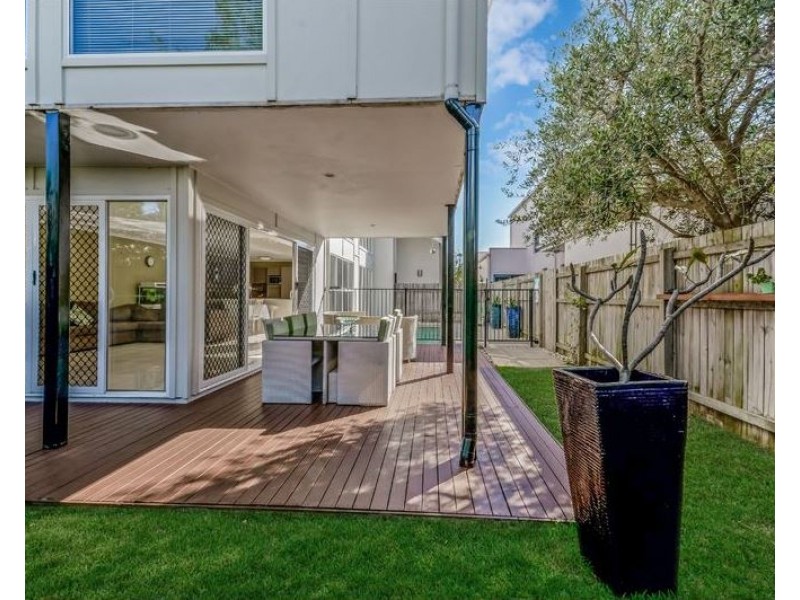 7 Whitsunday Street, Parrearra QLD 4575