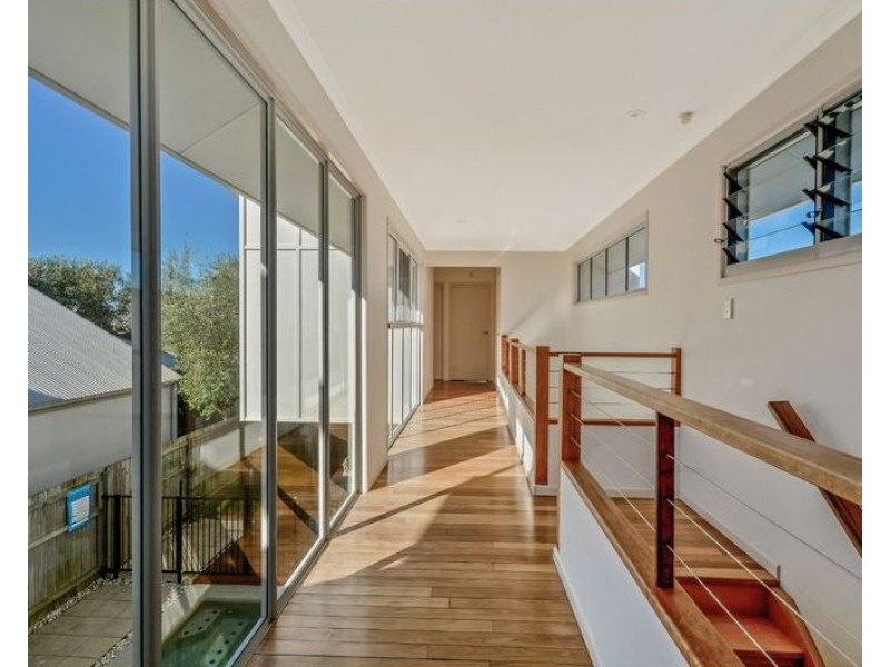 7 Whitsunday Street, Parrearra QLD 4575