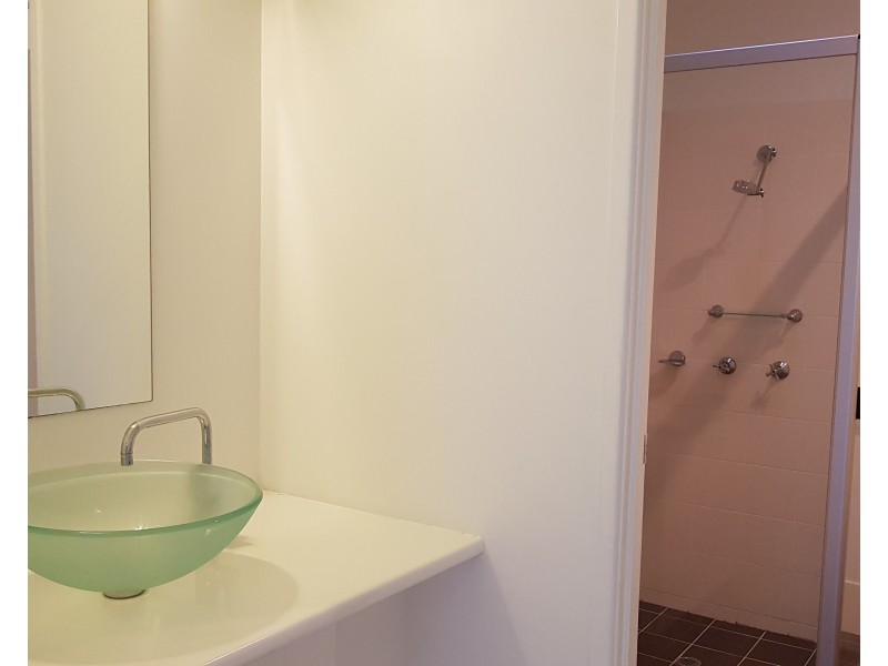 13 Magnetic Street, Parrearra QLD 4575