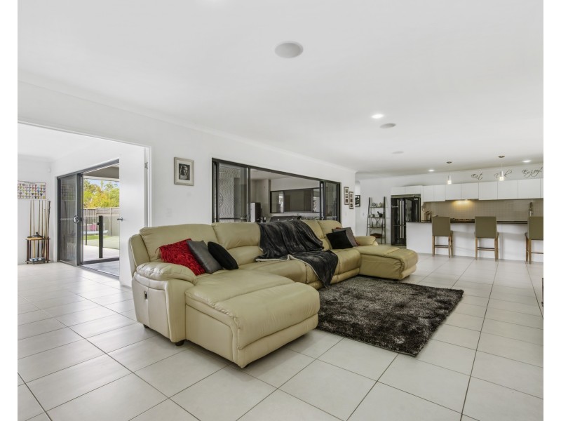 29 Cumberland Crescent, Meridan Plains QLD 4551