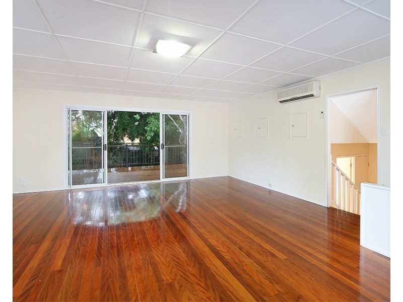 37 Broadwater Avenue, Maroochydore QLD 4558
