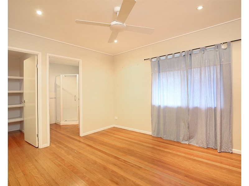 37 Broadwater Avenue, Maroochydore QLD 4558