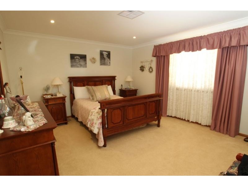 1/19-21 Murrandah Avenue, Camden NSW 2570