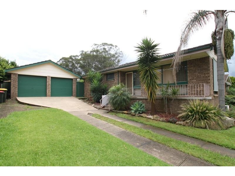 17 Woodland Crescent, Narellan NSW 2567