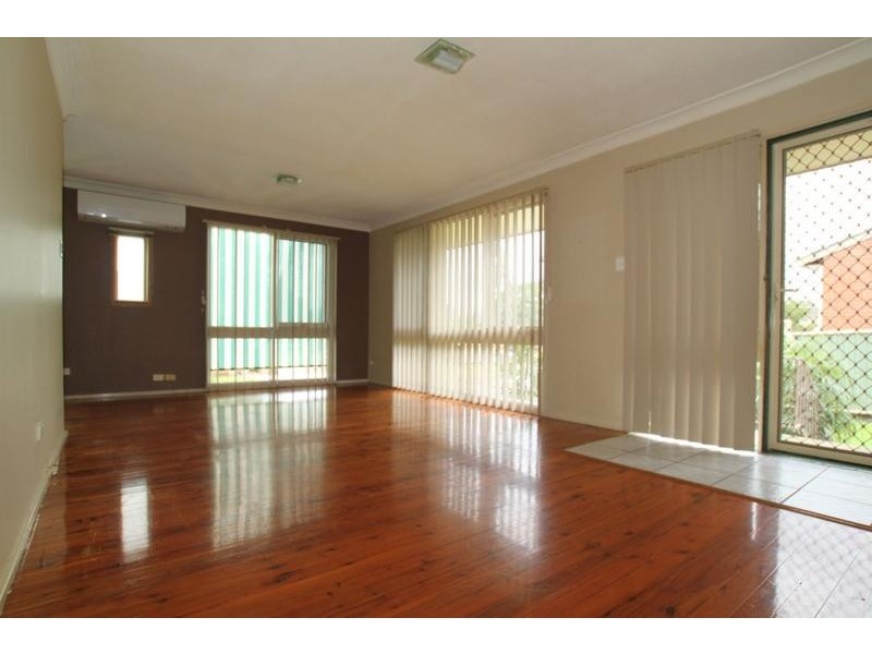 17 Woodland Crescent, Narellan NSW 2567