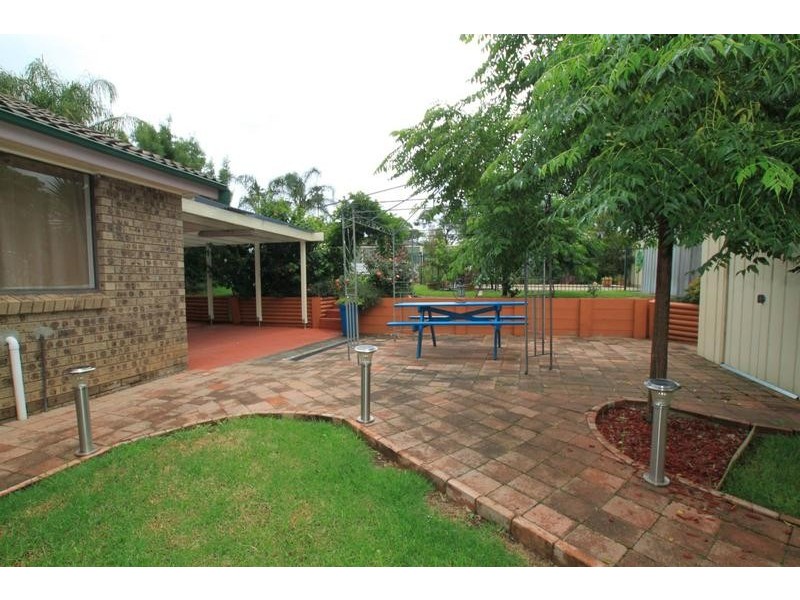 17 Woodland Crescent, Narellan NSW 2567