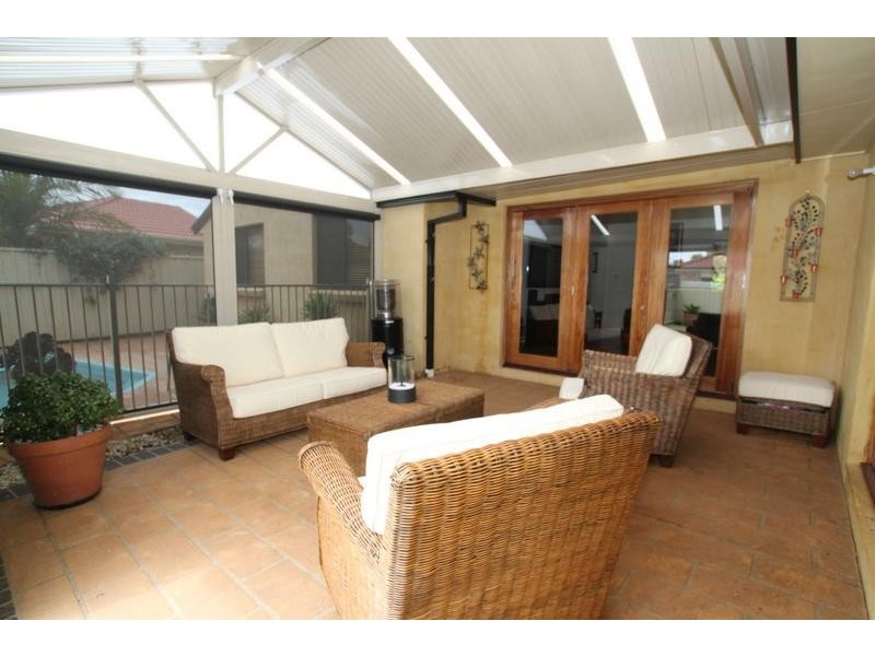 6 Banksia Road, Mount Annan NSW 2567
