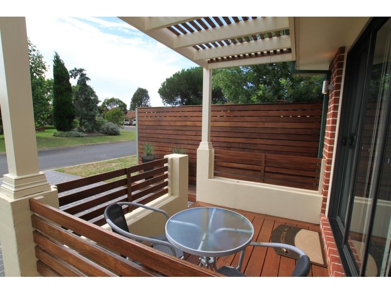 15 Cormo Close, Elderslie NSW 2570