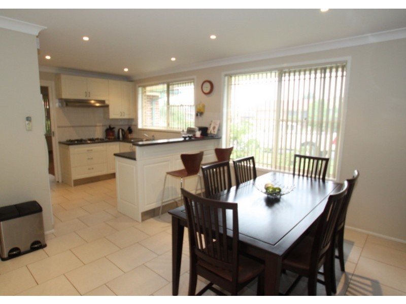 15 Cormo Close, Elderslie NSW 2570