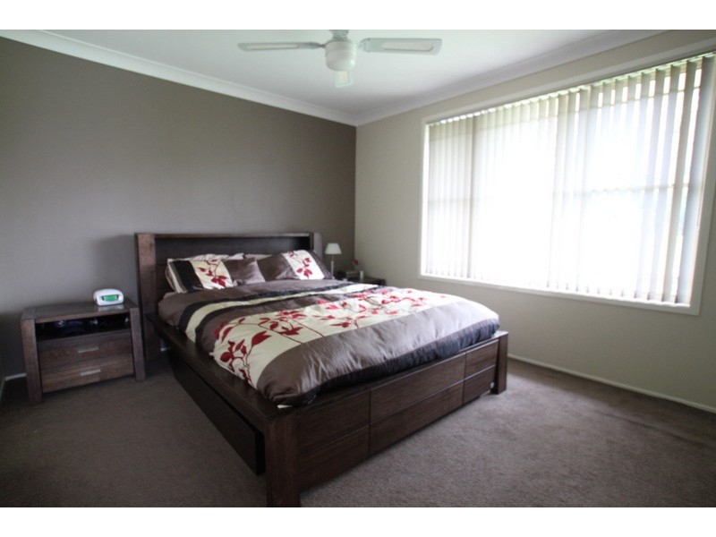 15 Cormo Close, Elderslie NSW 2570
