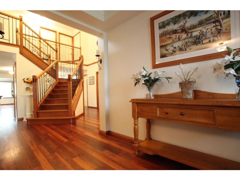 9 Wilmott Court, Camden Park NSW 2570