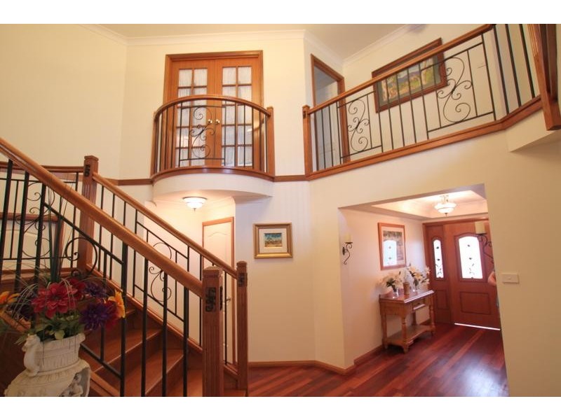 9 Wilmott Court, Camden Park NSW 2570
