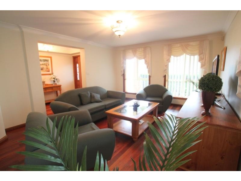 9 Wilmott Court, Camden Park NSW 2570
