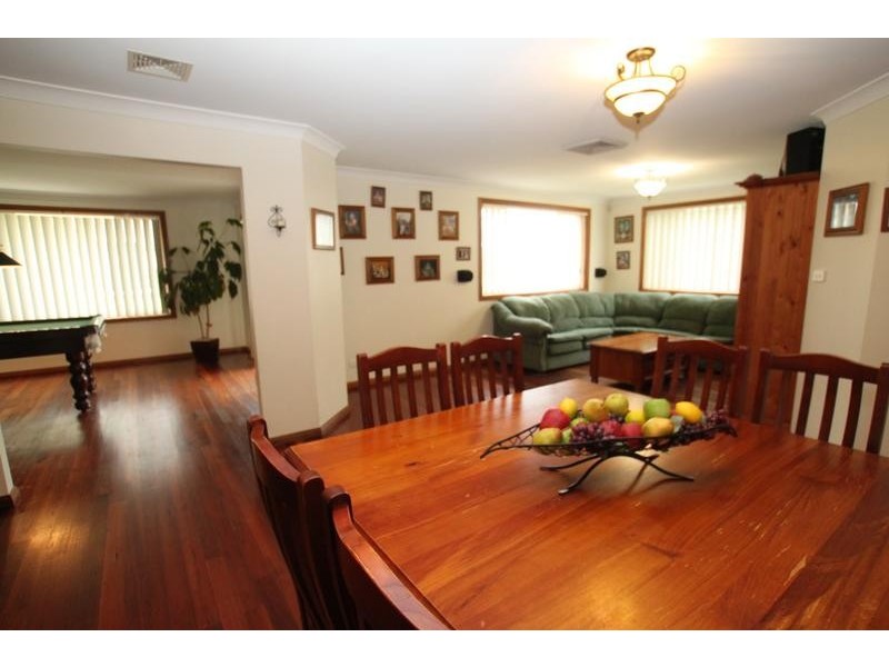 9 Wilmott Court, Camden Park NSW 2570