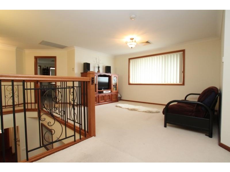 9 Wilmott Court, Camden Park NSW 2570