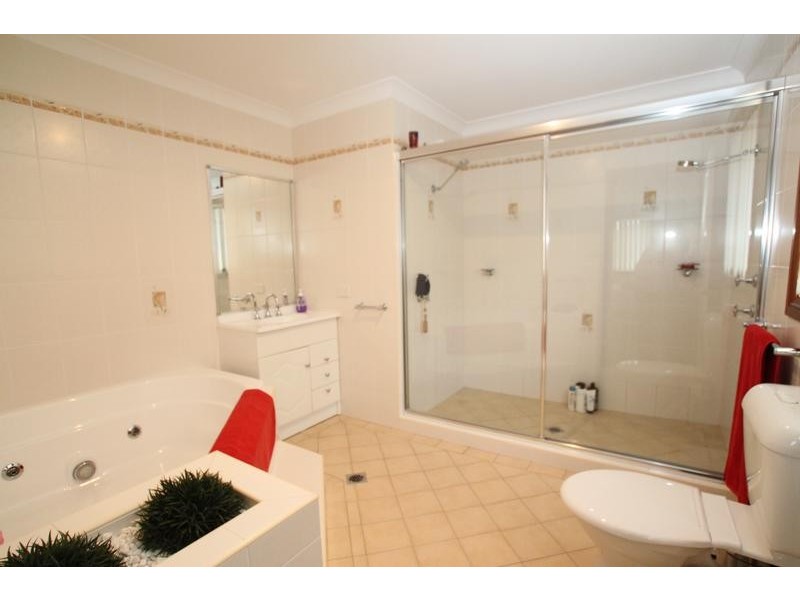 9 Wilmott Court, Camden Park NSW 2570