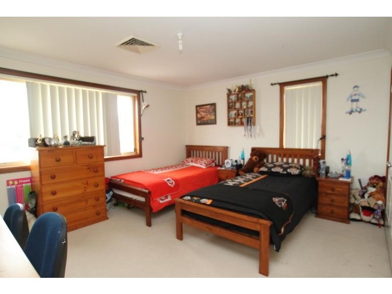 9 Wilmott Court, Camden Park NSW 2570