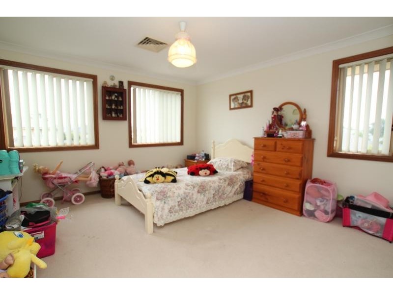 9 Wilmott Court, Camden Park NSW 2570