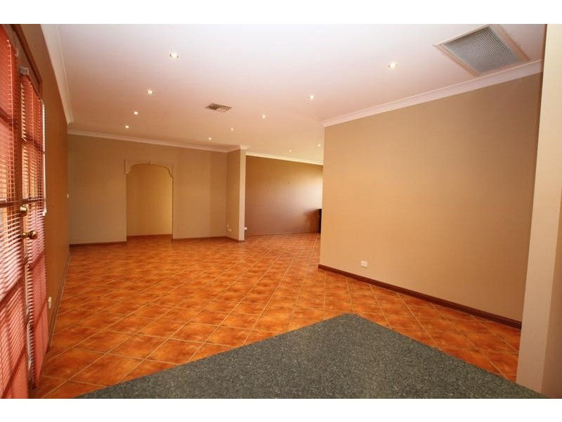 17 Oatley Circuit, Harrington Park NSW 2567