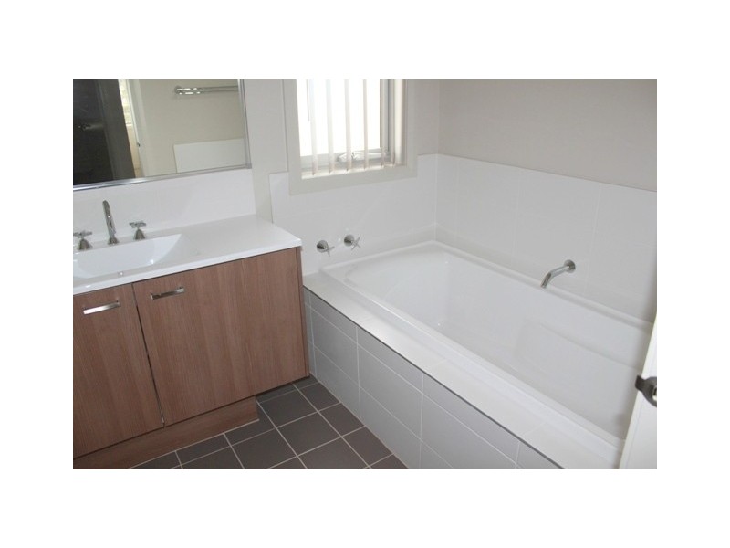 60 Bandara Circuit, Spring Farm NSW 2570