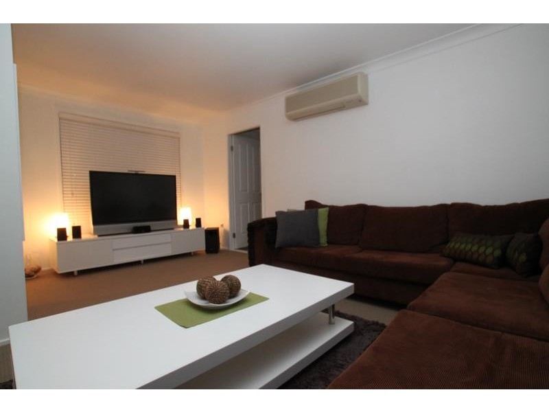 19 Columbia Street, Kearns NSW 2558