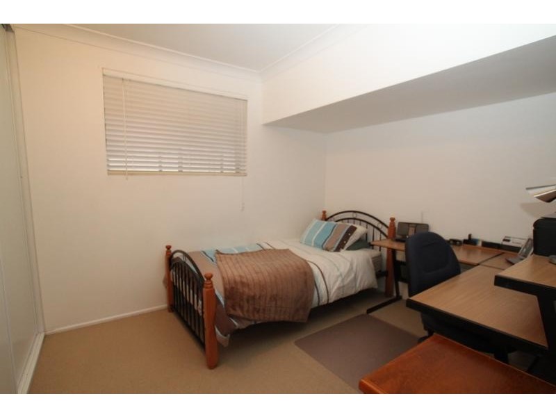 19 Columbia Street, Kearns NSW 2558