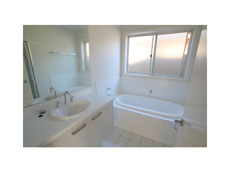 6 Gallina Drive, Spring Farm NSW 2570