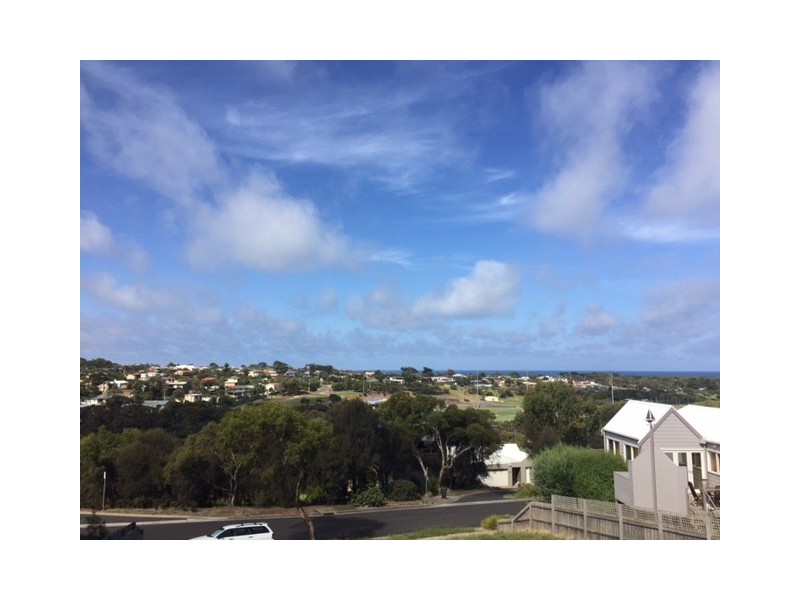 22 Beachview Crescent, Torquay VIC 3228